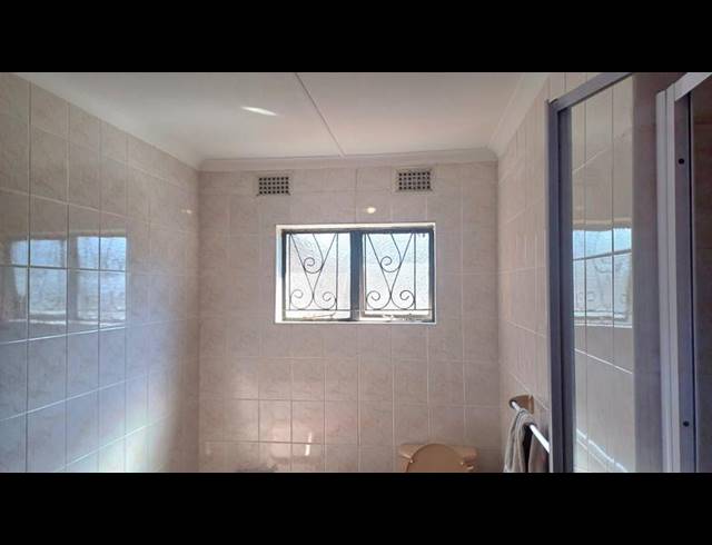 3 BEDROOM HOUSE FOR SALE IN MOUNTAIN RISE